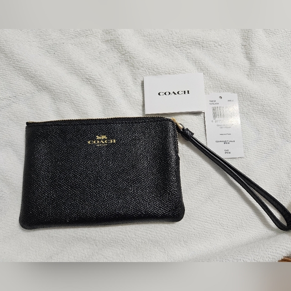 Corner Zip Wristlet - Picture 6 of 6